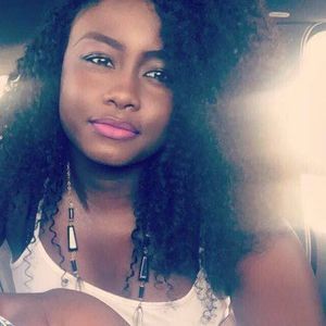 Meet your Posher, Seynabou